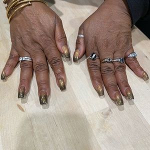 Meet your Posher, Detra